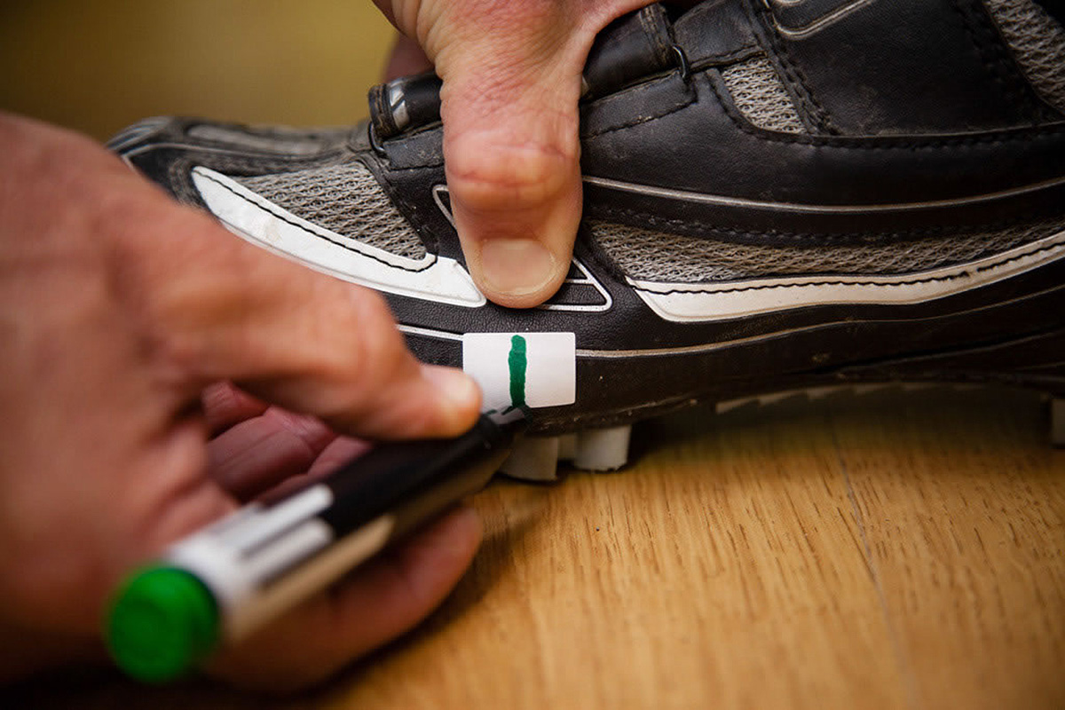 Cómo colocar correctamente tus calas en tus zapatillas MTB
