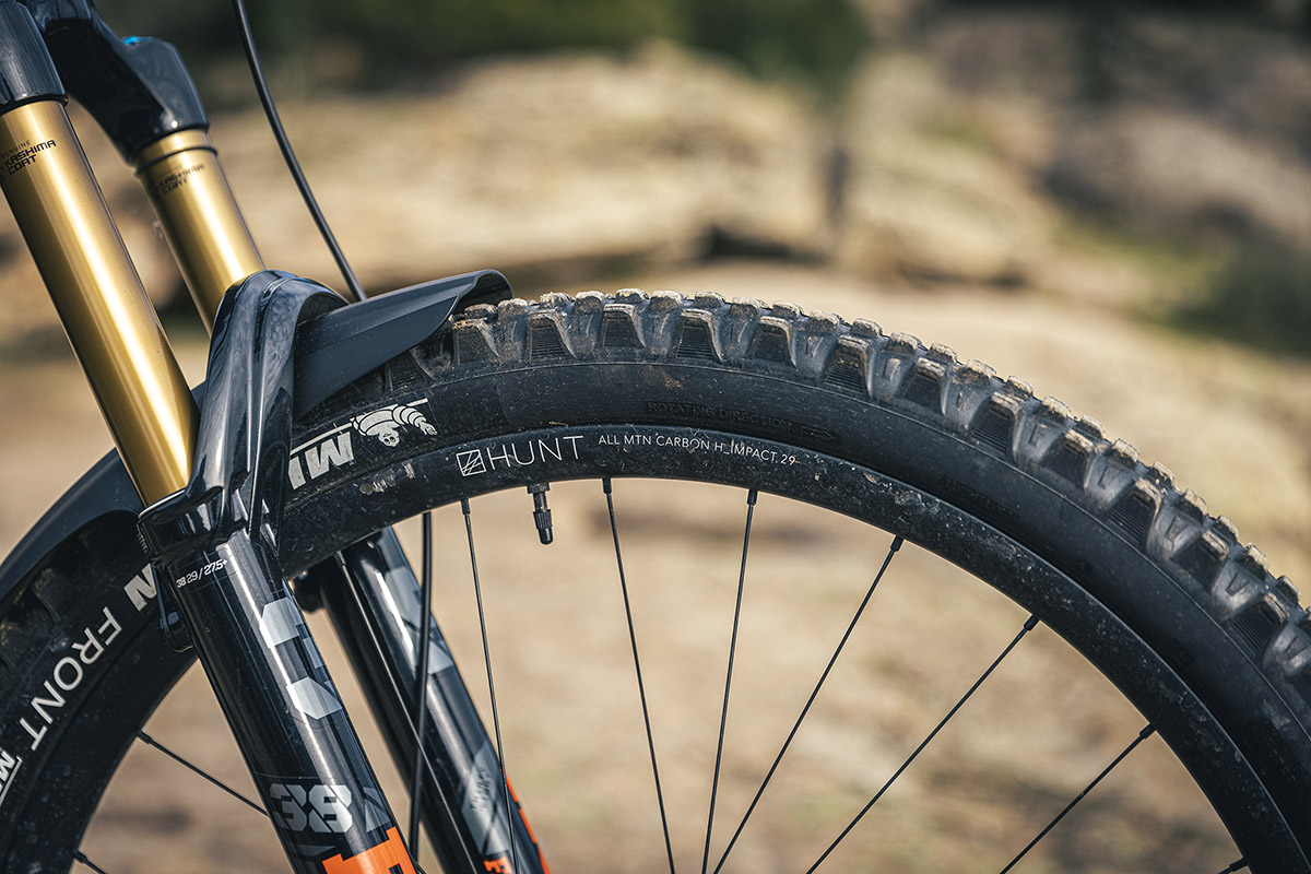 Hunt All-Mountain Carbon H Impact
