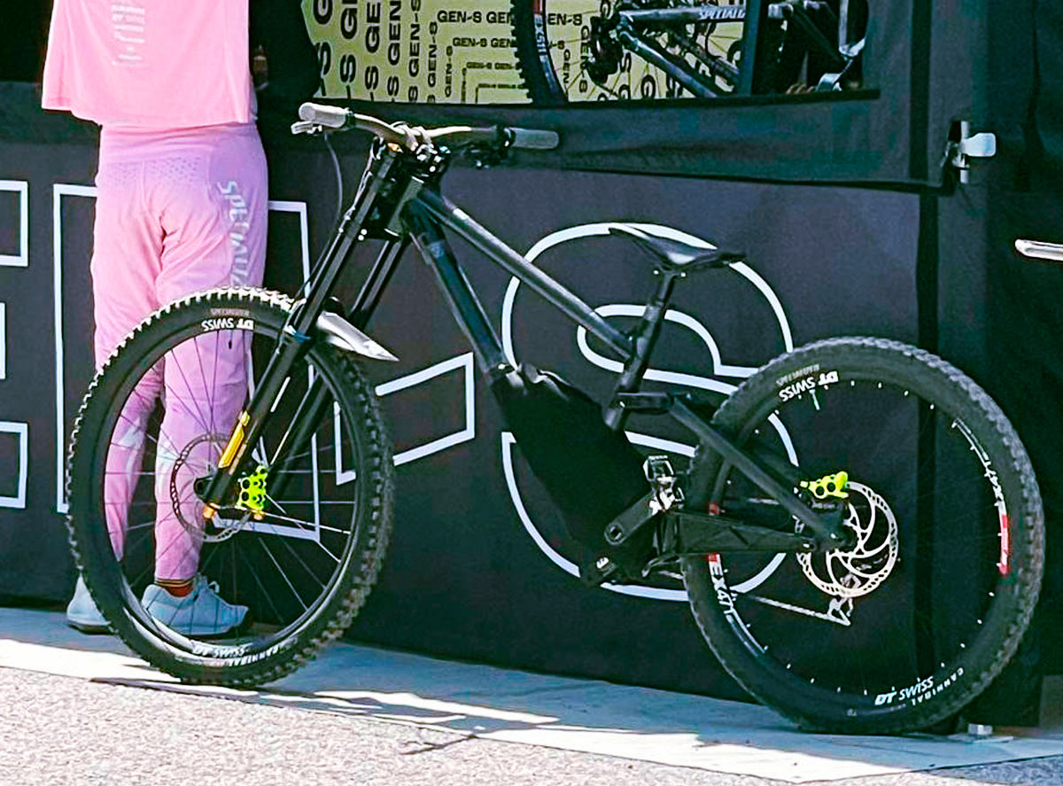 ¿Qué esconde la bici prototipo de Specialized que se ha visto hoy en Innsbruck? 