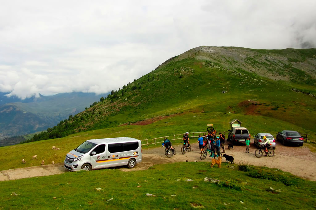 Trans-Nomad Travel. La aventura nómada de enduro en el Pirineo