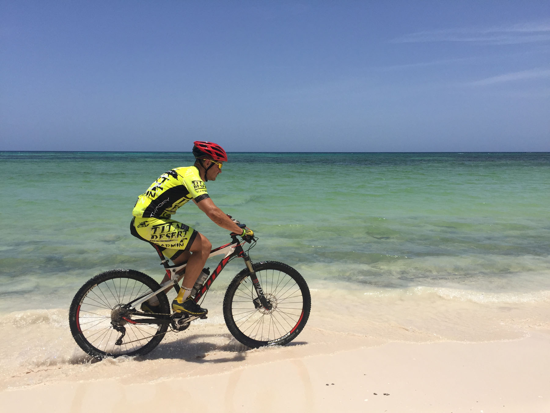 titán tropic cuba