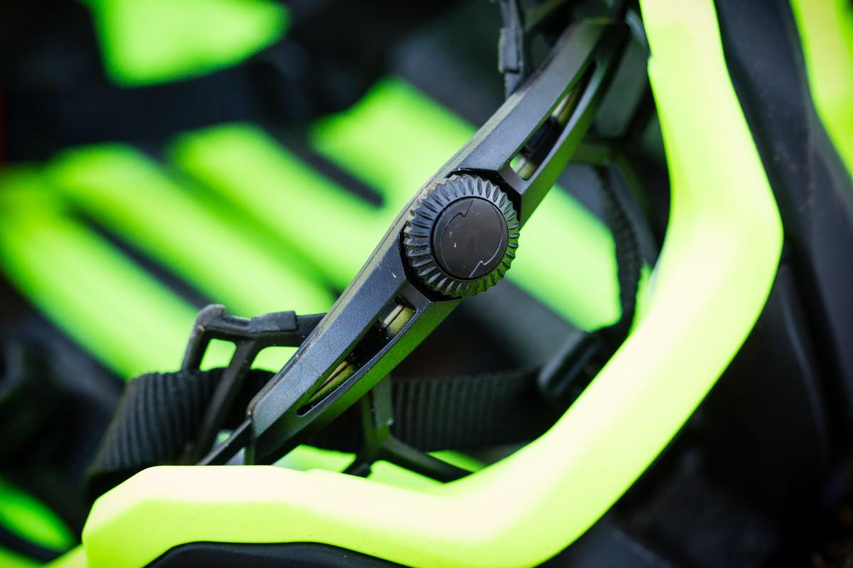 Casco Alpina Rootage