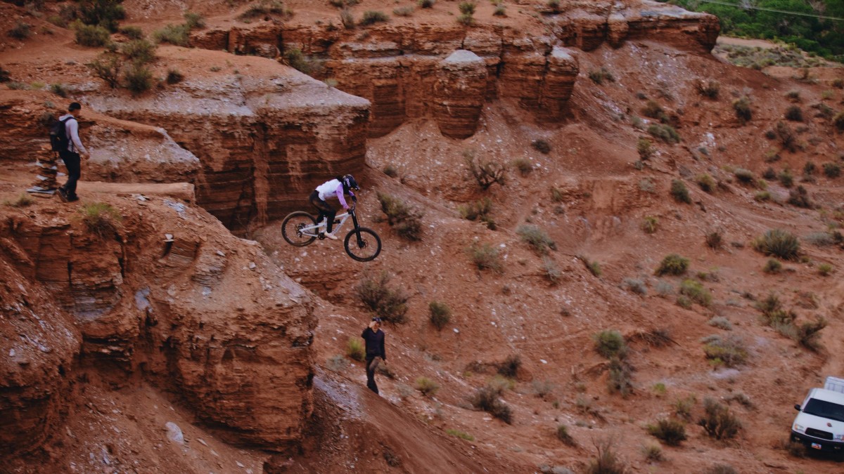 ‘Ground Work’: así se construye una línea de freeride salvaje