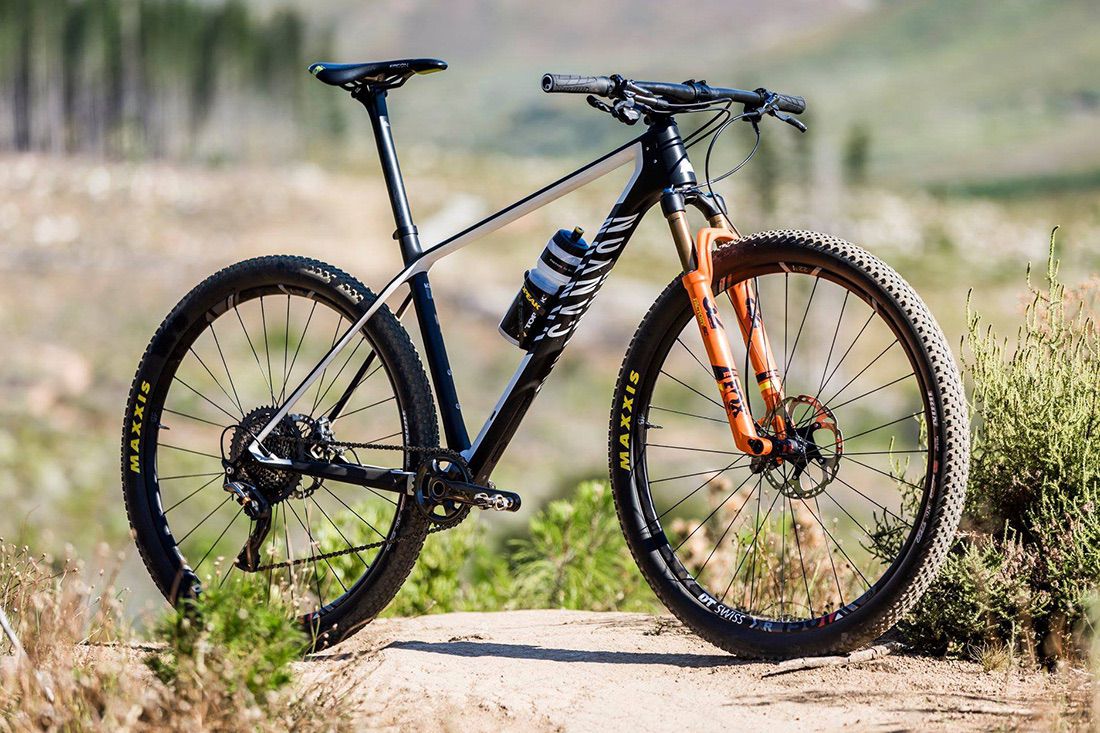 Canyon Exceed CF SLX del Canyon Topeak Factory Racing