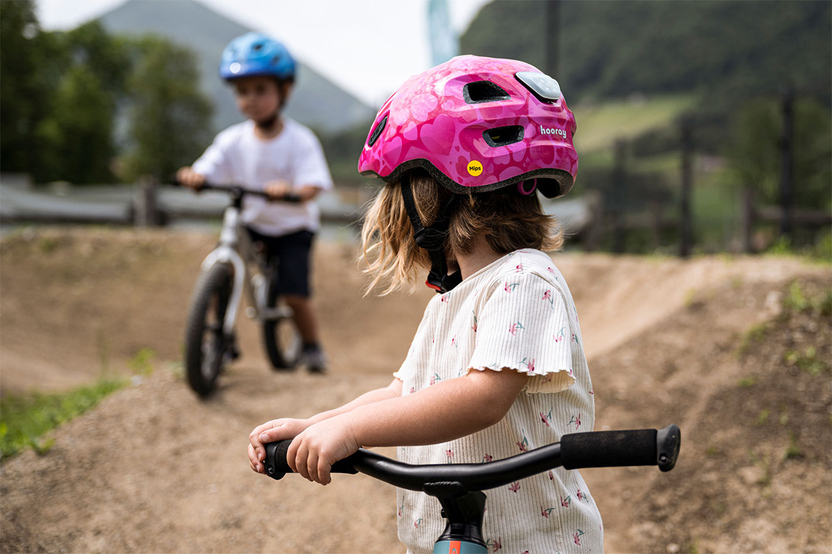 lista sopa Adaptar Cascos de bici para niños. Ajuste y consejos para elegir el mejor casco |  MTB Pro