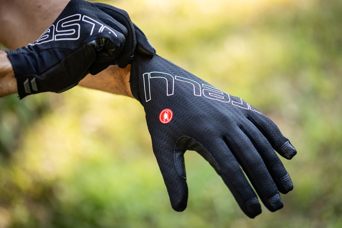 Castelli Unlimited LF: un guante ideal para XC… y mucho más