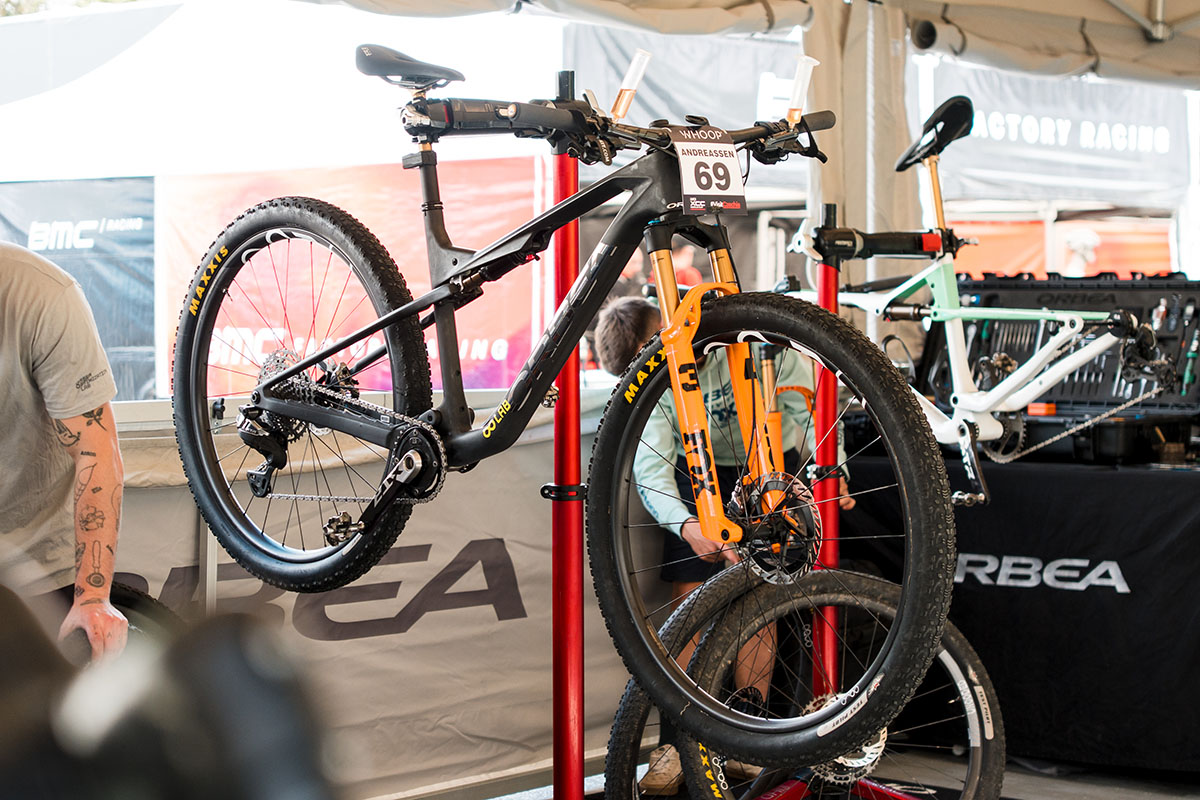 ¿Nueva Orbea Oiz a la vista? ¡Cazado un prototipo de Orbea en Nove Mesto!