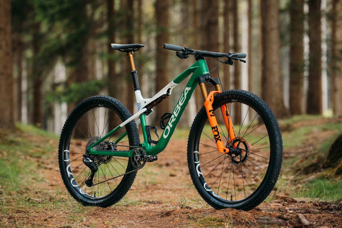 Así es la nueva Oiz del Orbea FOX Factory Team
