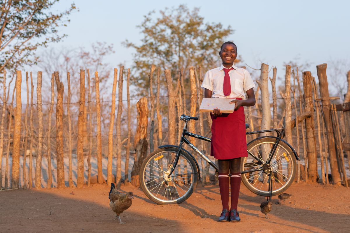 La Semana: ¿Por qué hacen falta bicis en África? Giant Stormguard E+ y la gama infinita de Mondraker