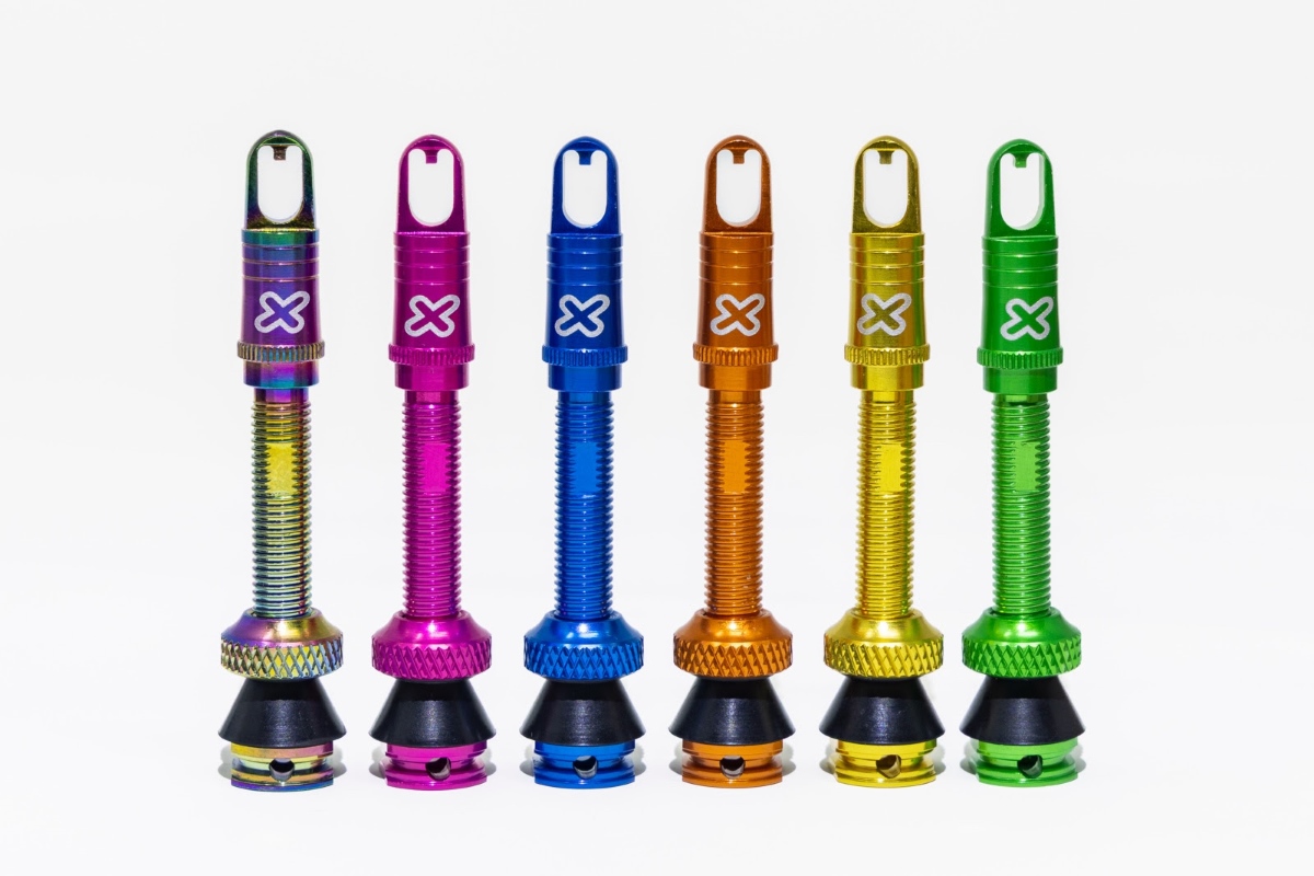 X-Sauce presenta sus válvulas tubeless anodizadas ¡Hasta 6 colores a elegir!