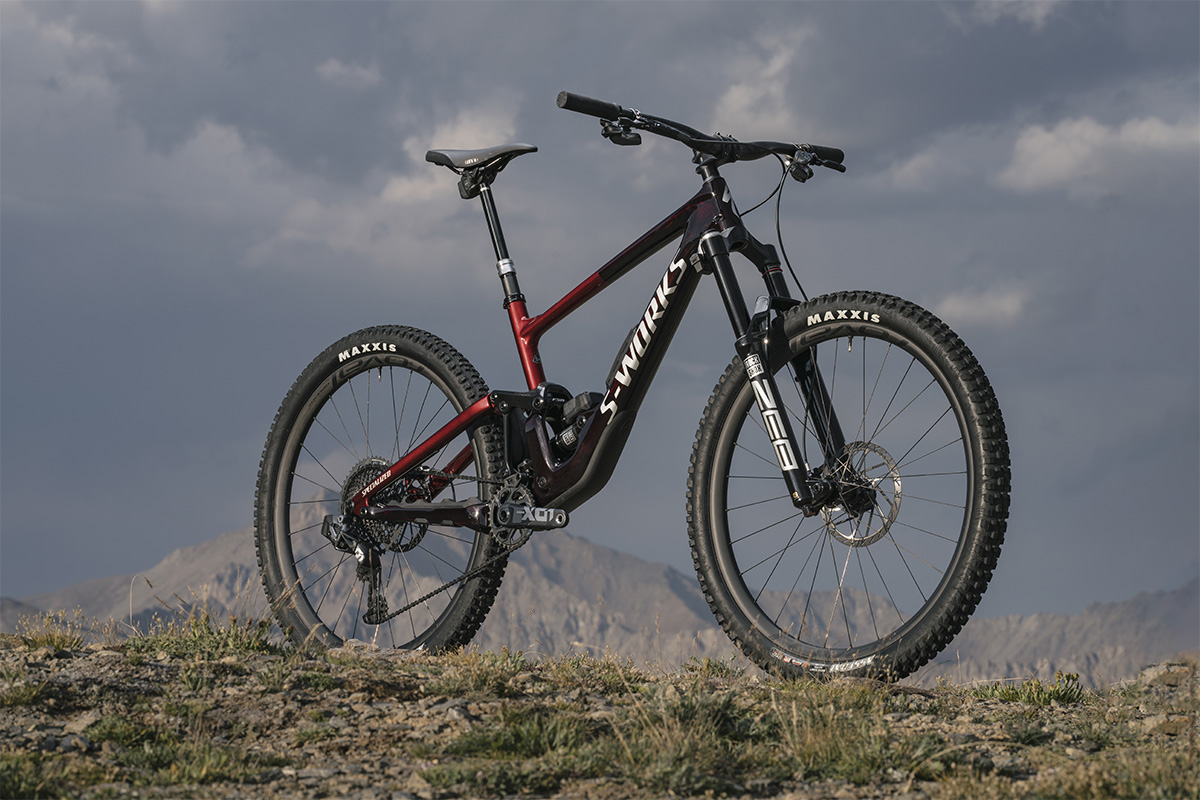 Specialized S-Works Enduro con RockShox Flight Attendant