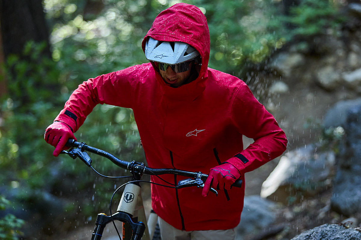 Nueva línea A-Dura y chaleco A-5: así es la colección otoño/invierno 2024/2025 de Alpinestars
