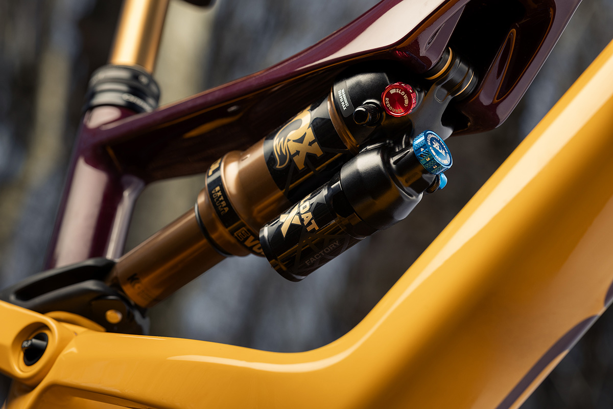 FOX rediseña el interior de sus amortiguadores Float X y DHX para trail y all mountain