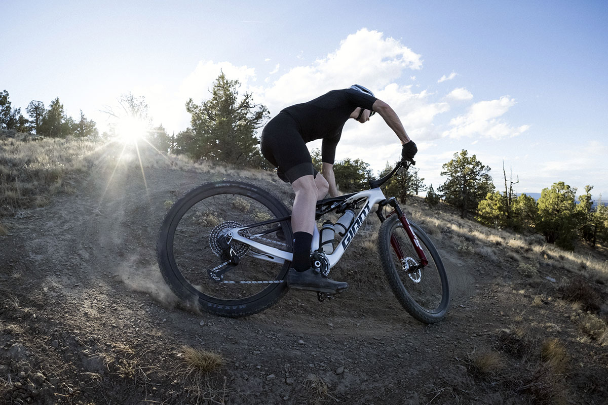 ¡Más ligera, eficaz y ya Campeona del Mundo! nueva Giant Anthem Advanced SL