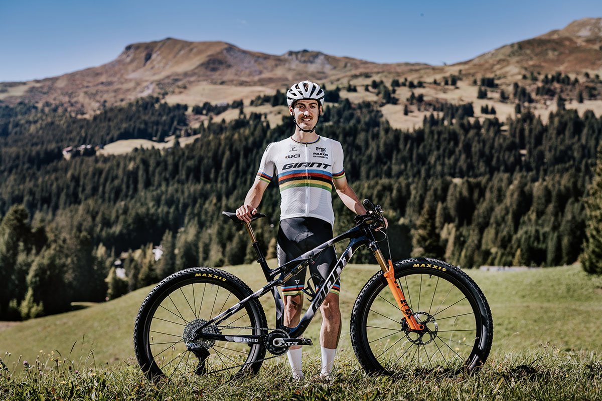 ¡Más ligera, eficaz y ya Campeona del Mundo! nueva Giant Anthem Advanced SL