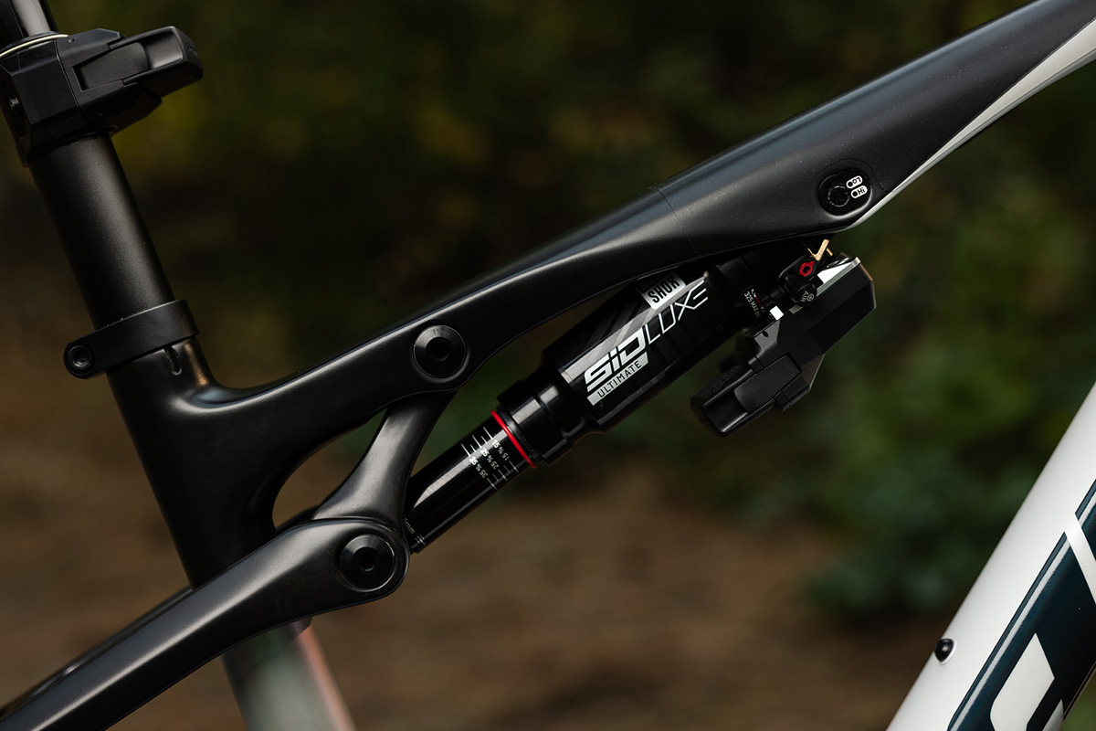 ¡Más ligera, eficaz y ya Campeona del Mundo! nueva Giant Anthem Advanced SL