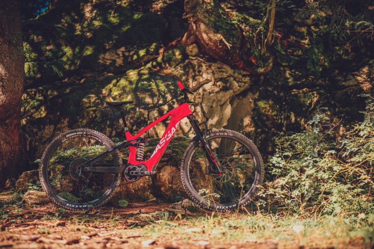 Nueva GasGas ECC: con sistema SRAM Eagle Powertrain y suspensiones DVO by WP