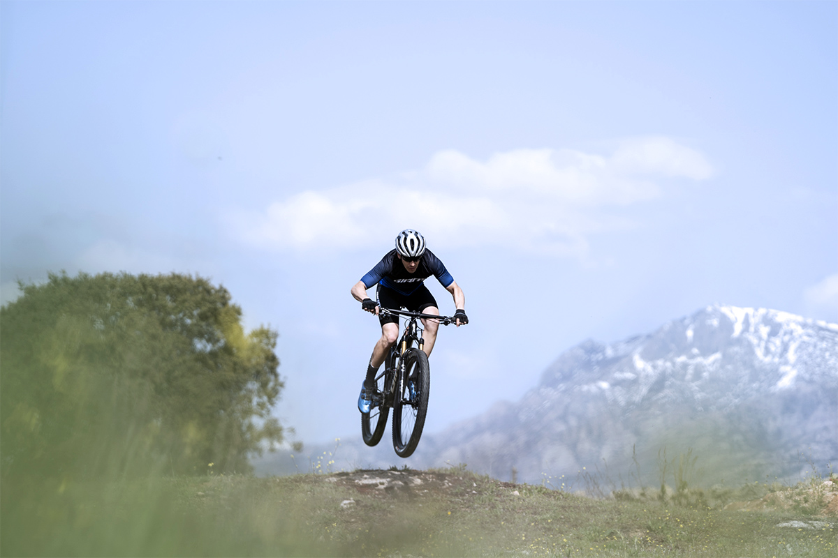 Probamos la Giant Anthem Advanced Pro 29 0, XC con suspensiones electrónicas