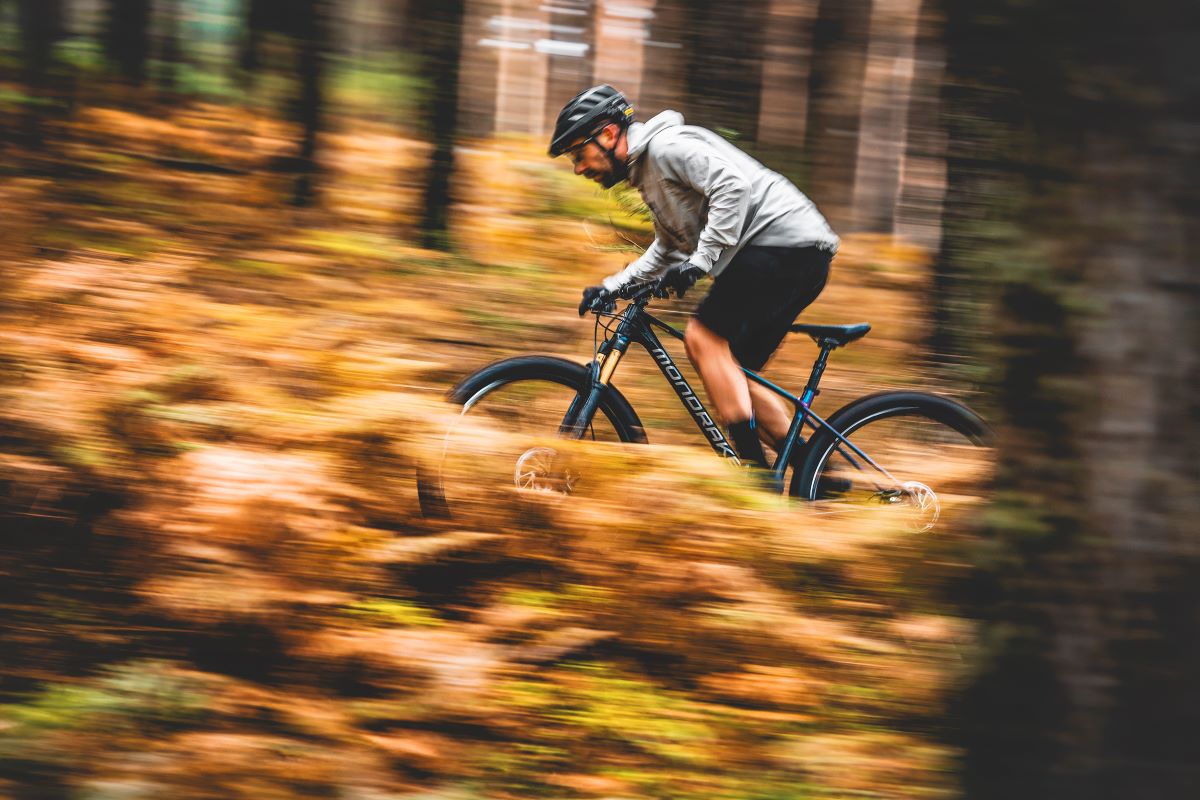 Mondraker Chrono Carbon DC: versatilidad 'hardtail' con geometría enfocada a la diversión