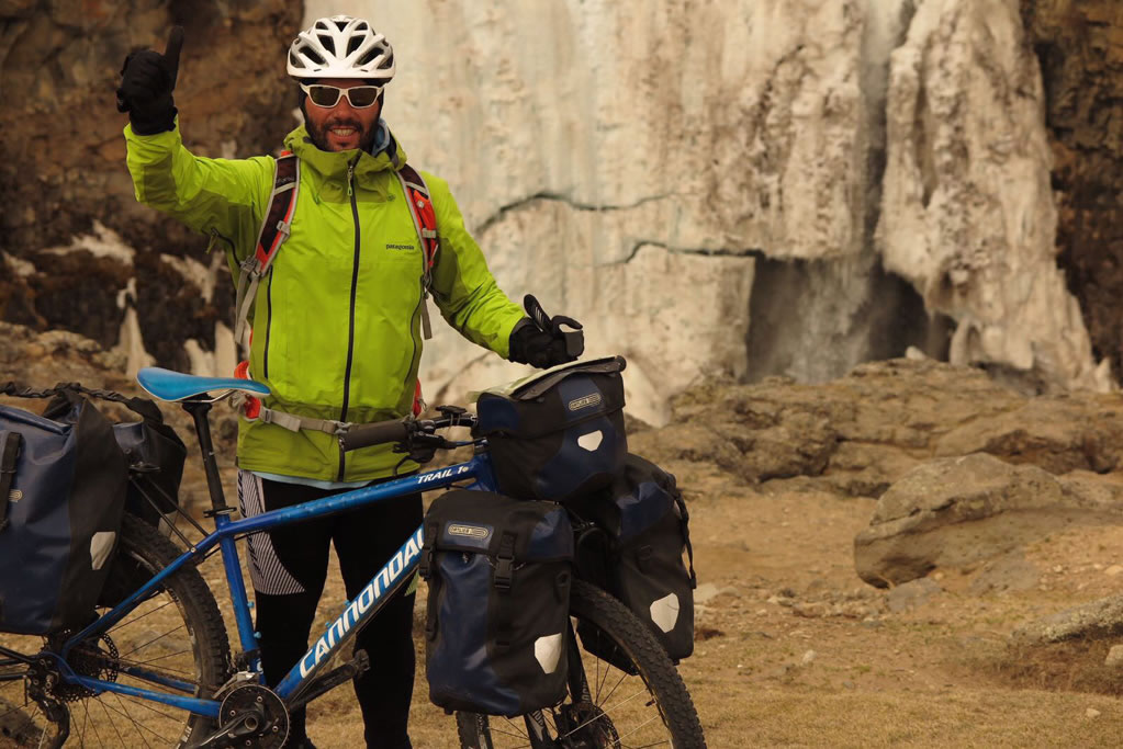 El expedicionario Juan Sin Miedo subasta su Cannondale en eBay