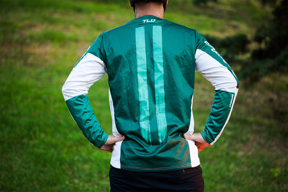 Probamos el jersey Troy Lee Designs Sprint Marker, para enduro o bike park
