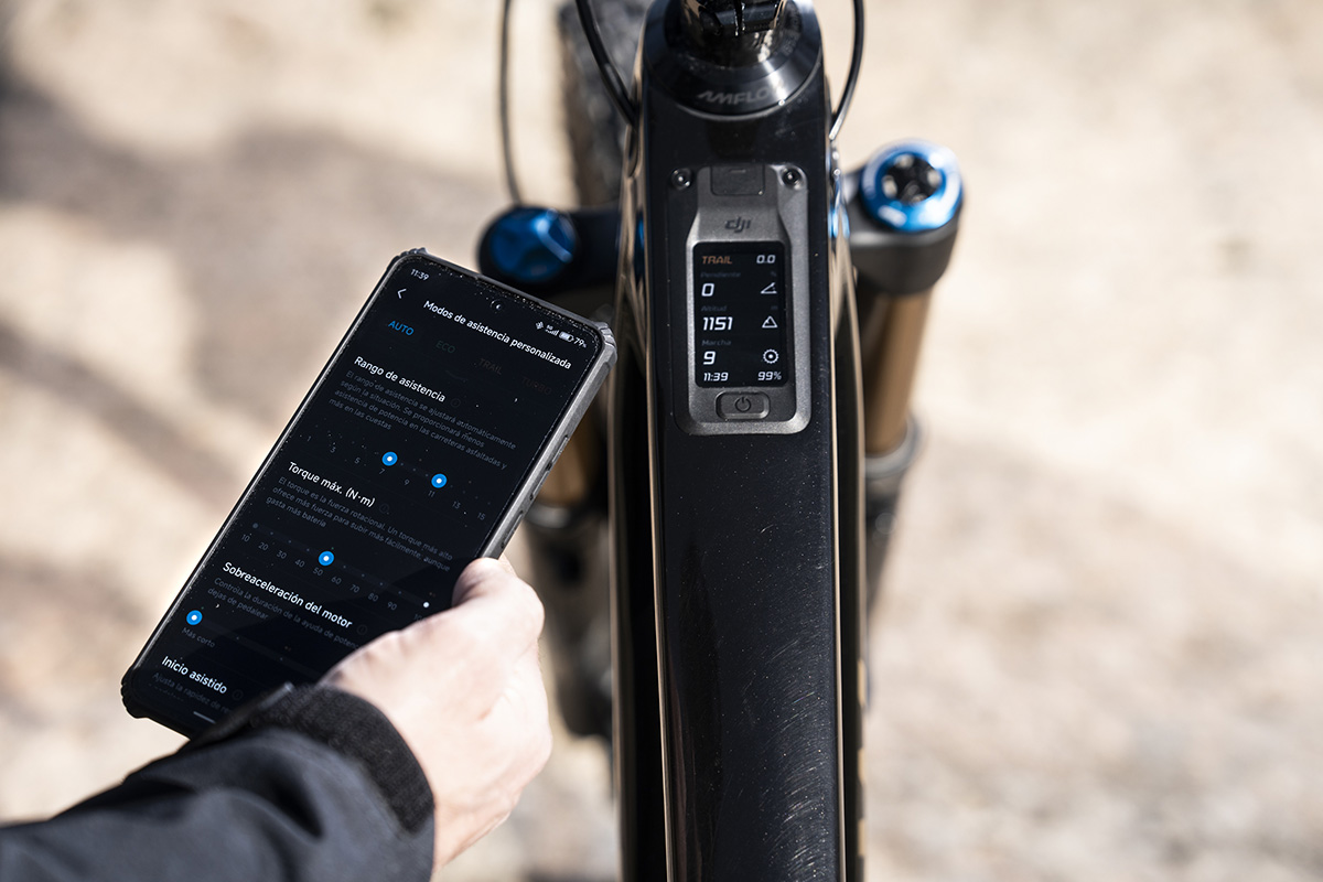 Nueva actualización del DJI Avinox M1: 1.000 W llegan a los modos Trail y Auto y más funcionalidades Nueva actualización del DJI Avinox M1: 1.000 W llegan a los modos Trail y Auto y más funcionalidades