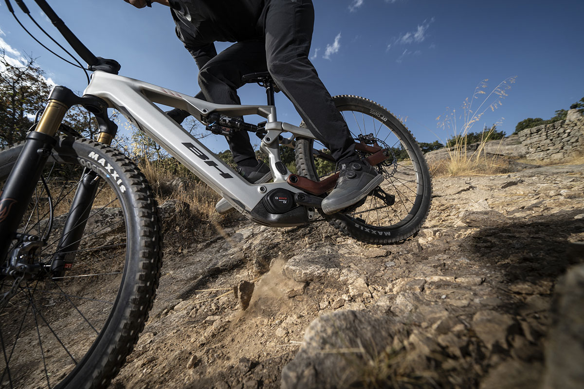 Rutás más largas y poderosas entre el trail y el enduro con la BH iLynx+ NX Trail 8.8