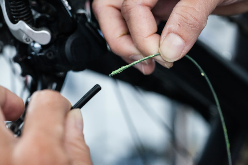 Cómo cambiar cables y fundas en tu bicicleta