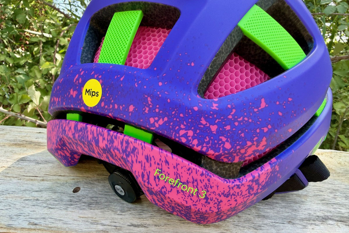 Comprar un casco de MTB ¿En qué te debes fijar y cómo probarlo antes de comprar?