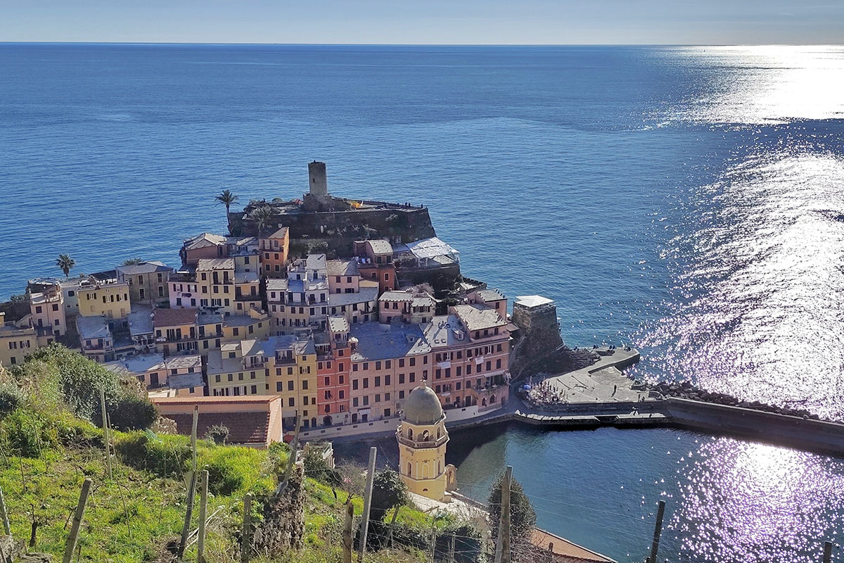 Visitamos Finale Ligure, un destino MTB que se ha convertido en la meca del enduro mundial. Te contamos por qué.