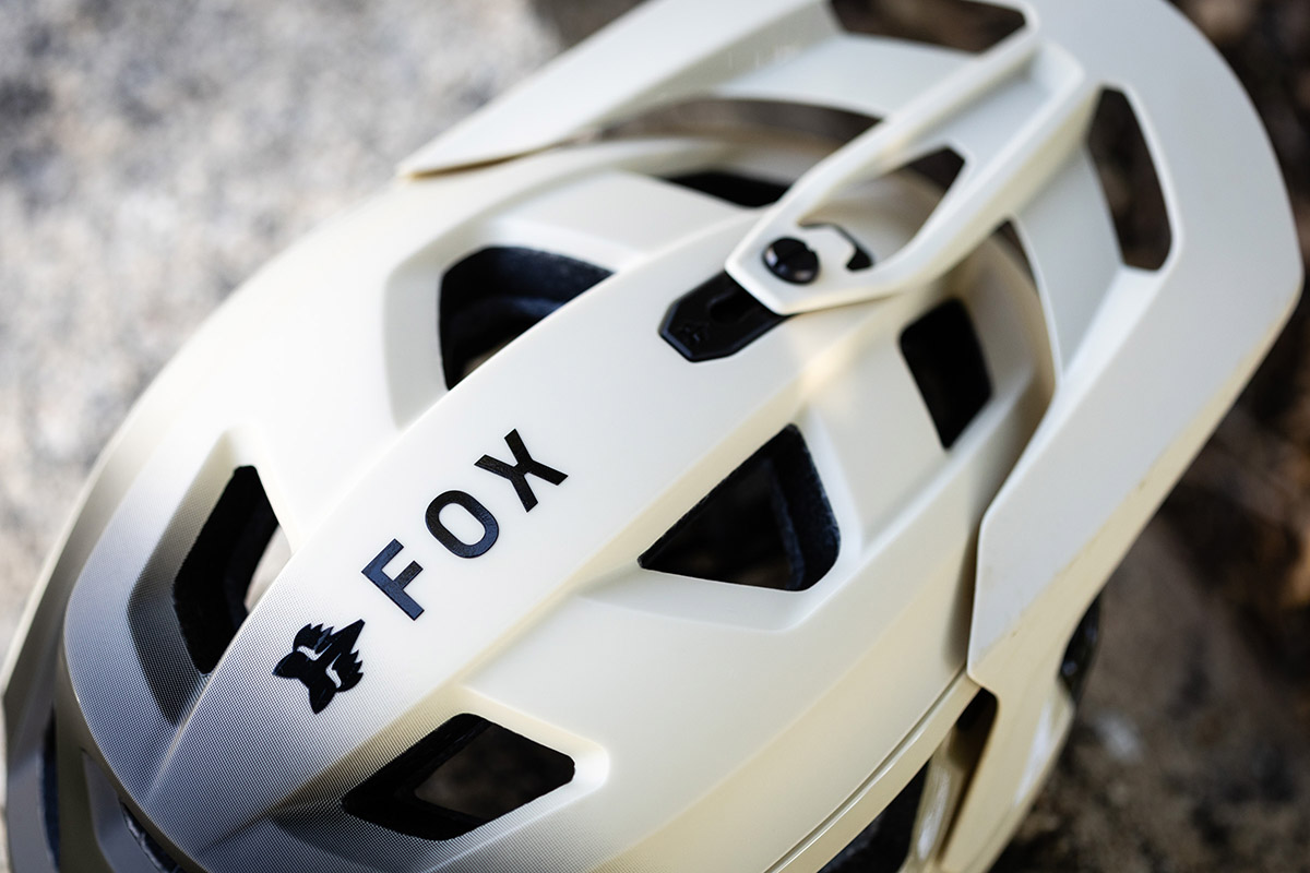Máxima protección, mejor ajuste y más ligero; probamos el casco Fox Speedframe Pro Mips