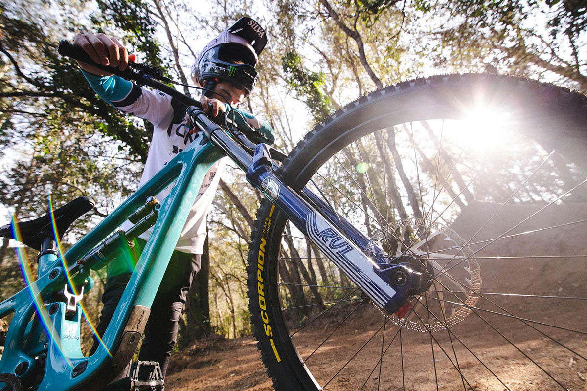 Guía de Compra horquillas XFUSION: alta relación calidad-precio para XC, Trail, Enduro y DH