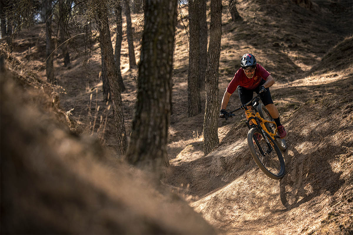 Probamos la Kona Hei Hei CR/DL; una XC subiendo y una trail bajando Probamos la Kona Hei Hei CR/DL; una XC subiendo y una trail bajando