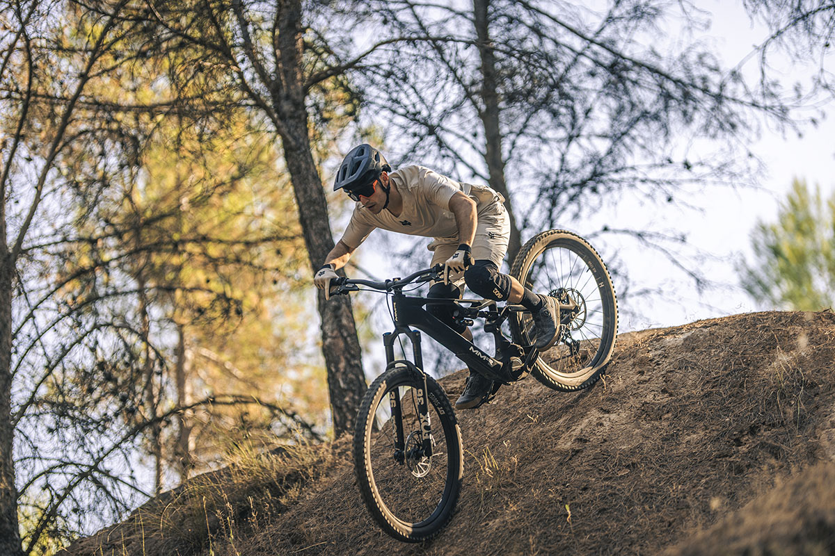 Probamos la MMR Lyth 10: Una ebike entre el trail y el enduro con la potencia de Avinox