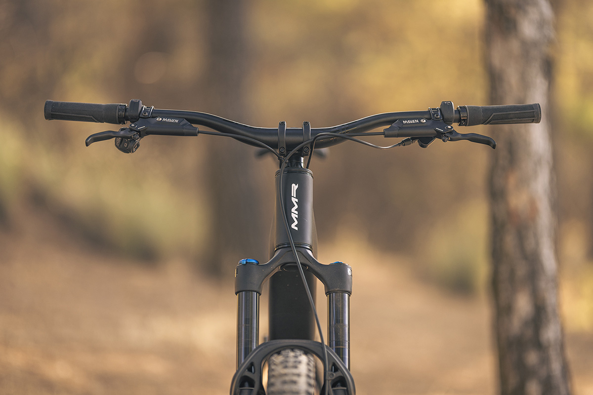 Cockpit de la MMR Lyth 10