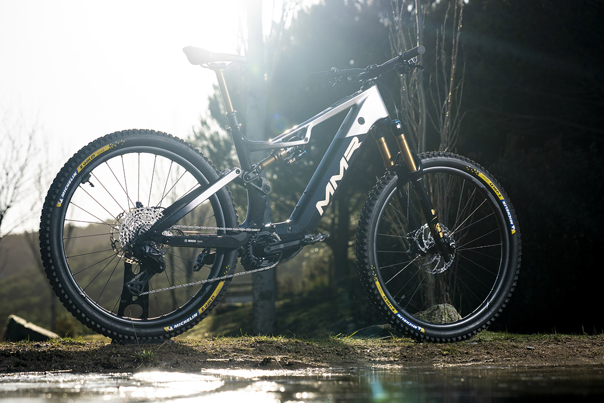 Una e-bike para muchos y para recorrer mucho. Probamos la MMR Quercus 00