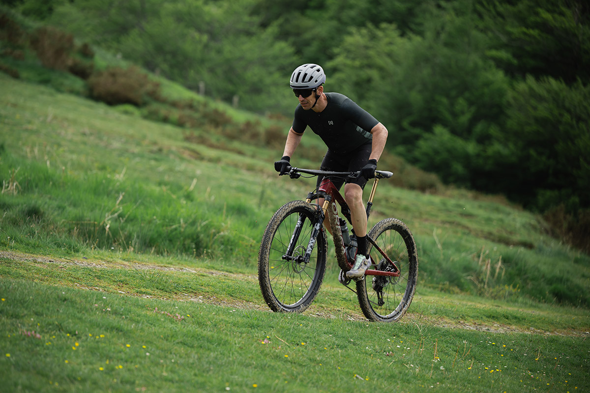 Primeras Pedaladas con la nueva Orbea Oiz ¡ADN de Copa del Mundo!