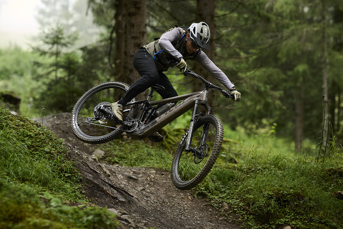 Primeras Pedaladas con la nueva Pivot Shuttle AM Gen2 ¡con el Bosch CX-R!