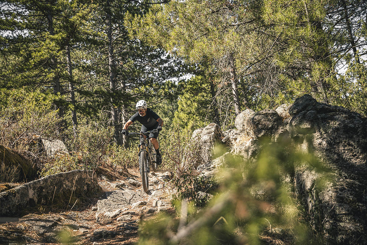 ¡Te olvidarás de los Nm! Probamos la Pivot Shuttle SL AM PRO