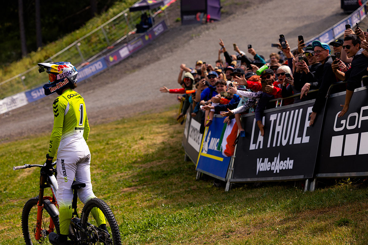 ¿Se puede ganar una Copa del Mundo de DH con unos frenos prototipo? El caso de Goldstone