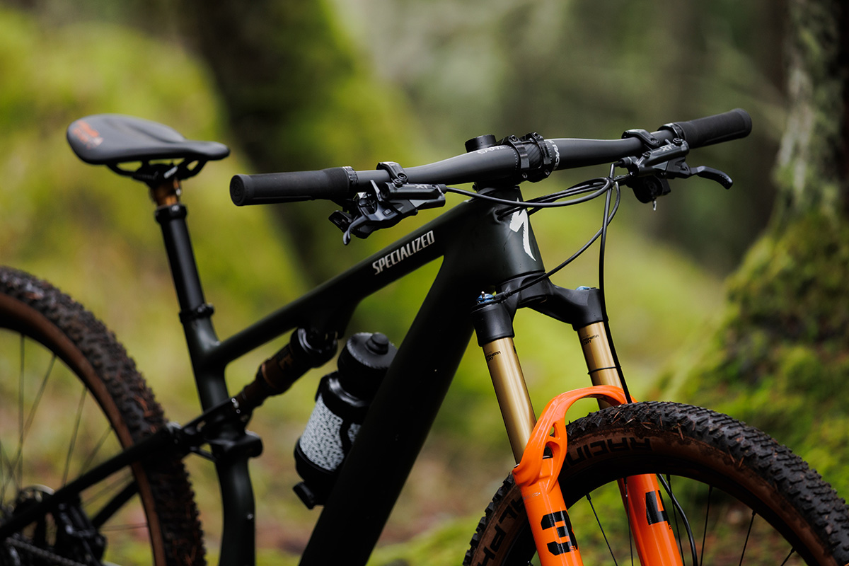 Nueva gama Race Face Era SL: máximo rendimiento en carbono con un manillar invertible y las bielas de XC más ligeras del mercado