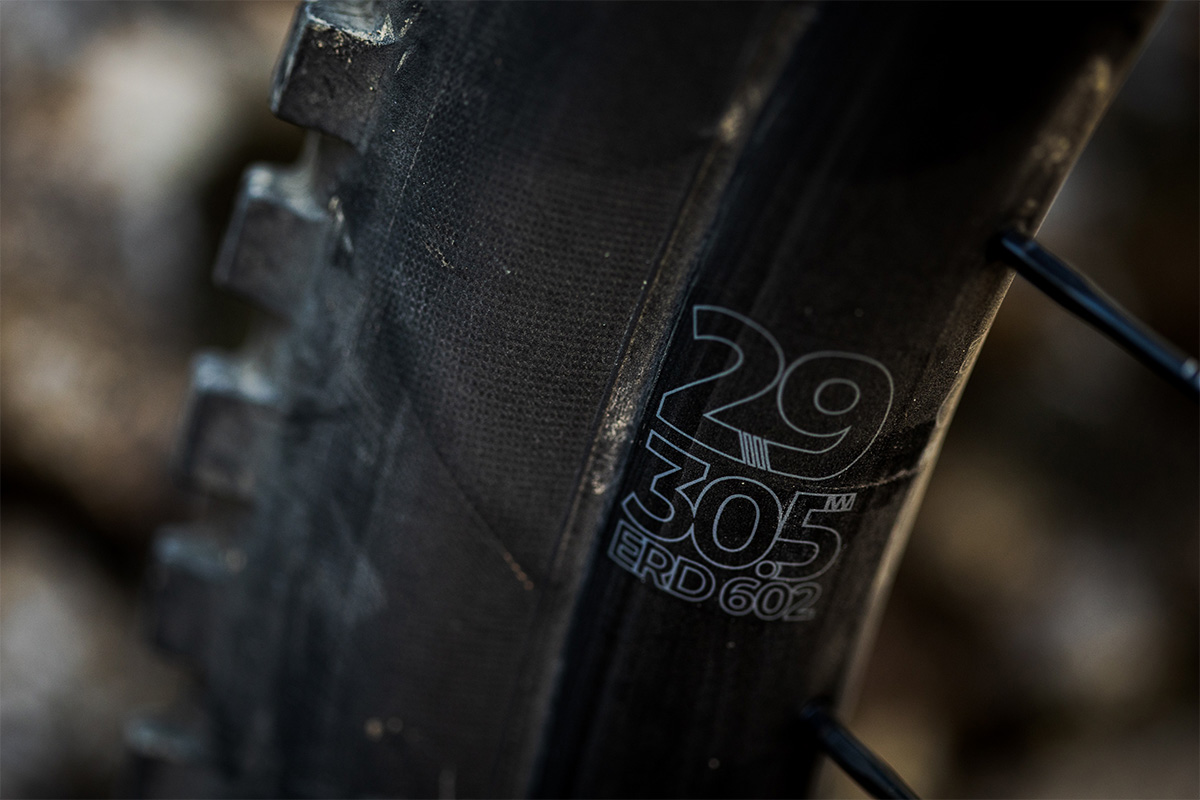 Probamos las ruedas Industry Nine Enduro 305 V3 de aluminio y con buje Hydra