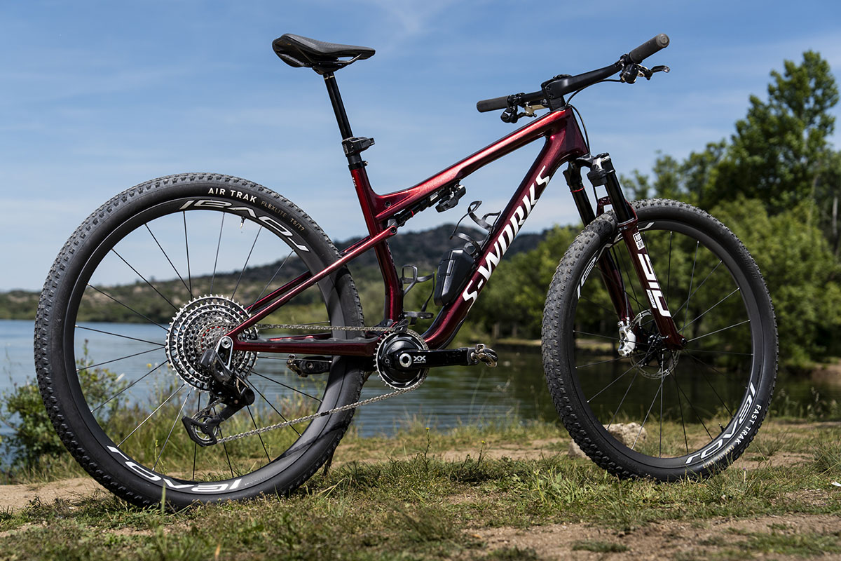 Sólo para carreras. Probamos la S-Works Epic 9 de Specialized