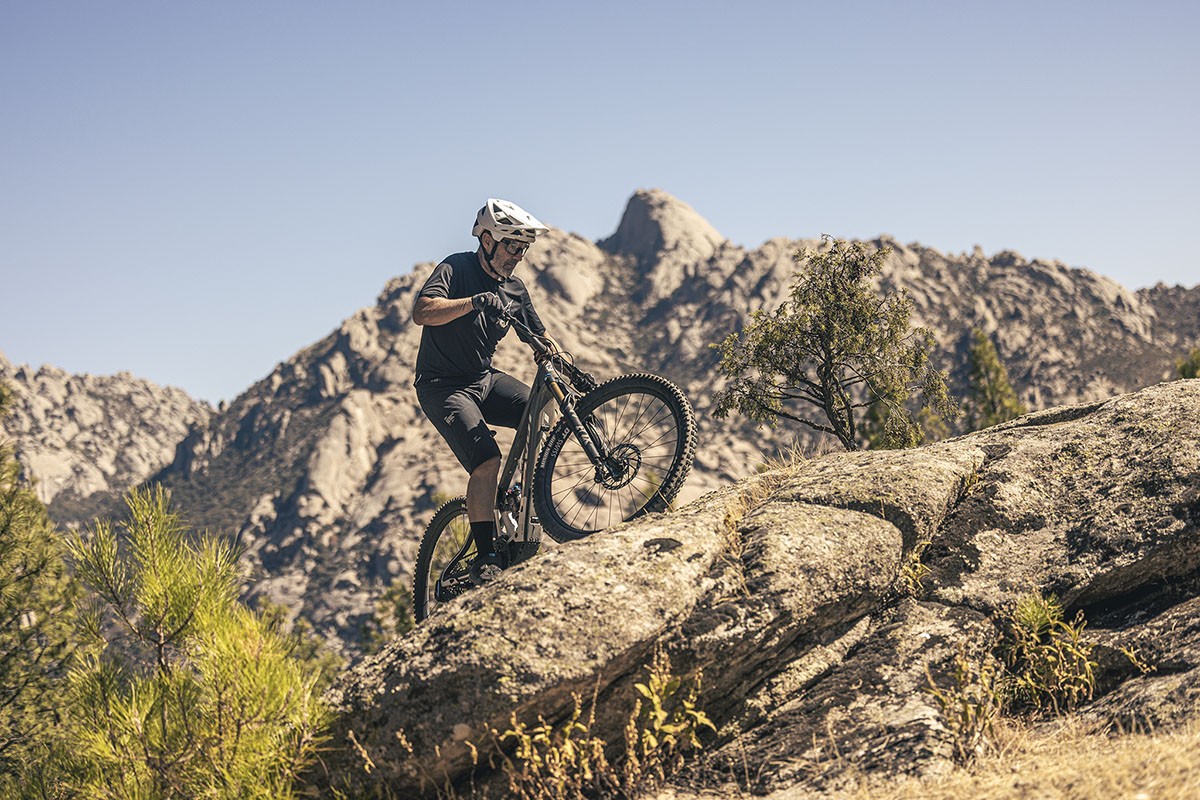 Subidas imposibles: técnica para no perder la tracción y superar las rampas más complicadas