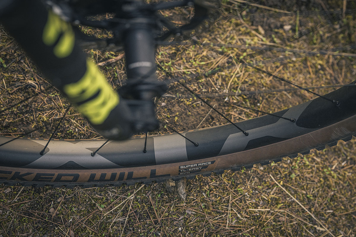 Transmisión, frenos, ruedas... probamos a fondo el nuevo XTR M9200 Di2