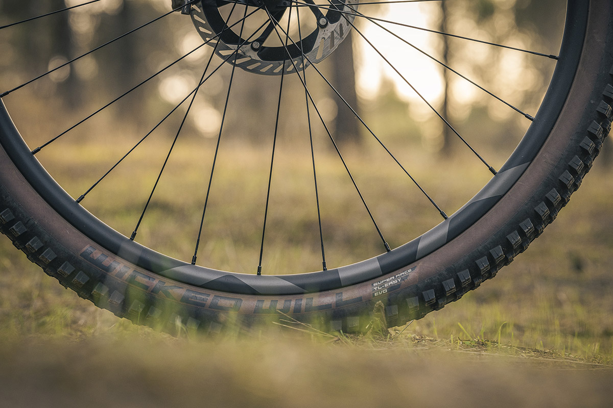 Transmisión, frenos, ruedas... probamos a fondo el nuevo XTR M9200 Di2