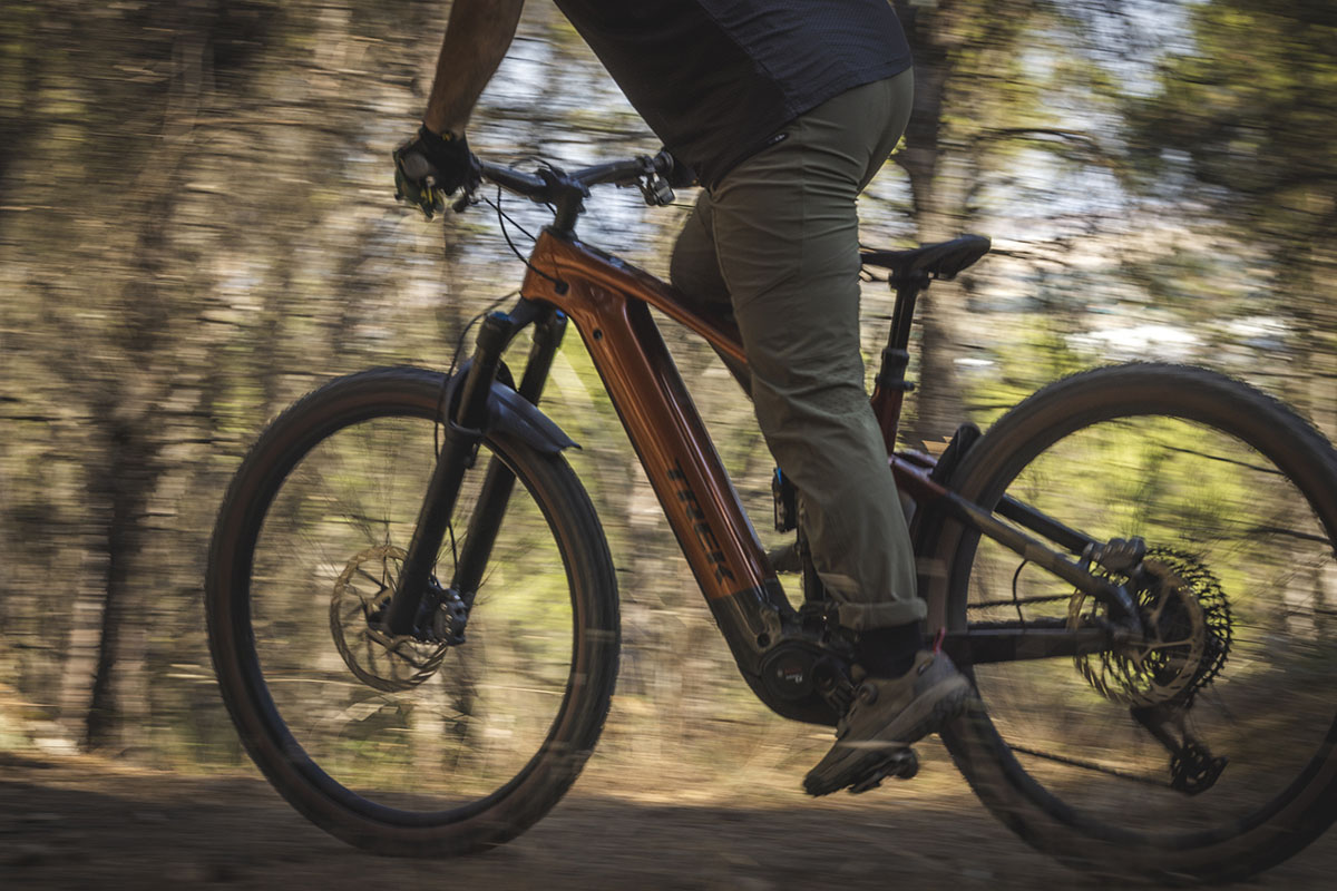 Probamos la Trek Rail+ 9.8 GX AXS Gen 5: lógica, diversión y rendimiento en una sola bici