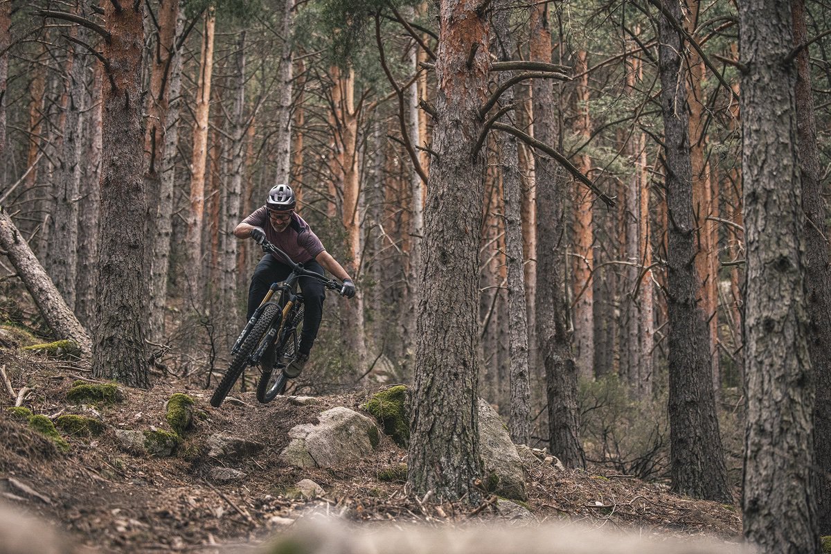 Saltando con la Orbea Rise