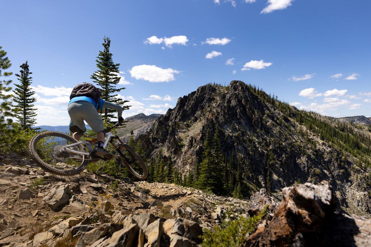 La serie ‘Trail Tales’ viaja a Oregón para descubrirnos el proyecto Trans Cascadia