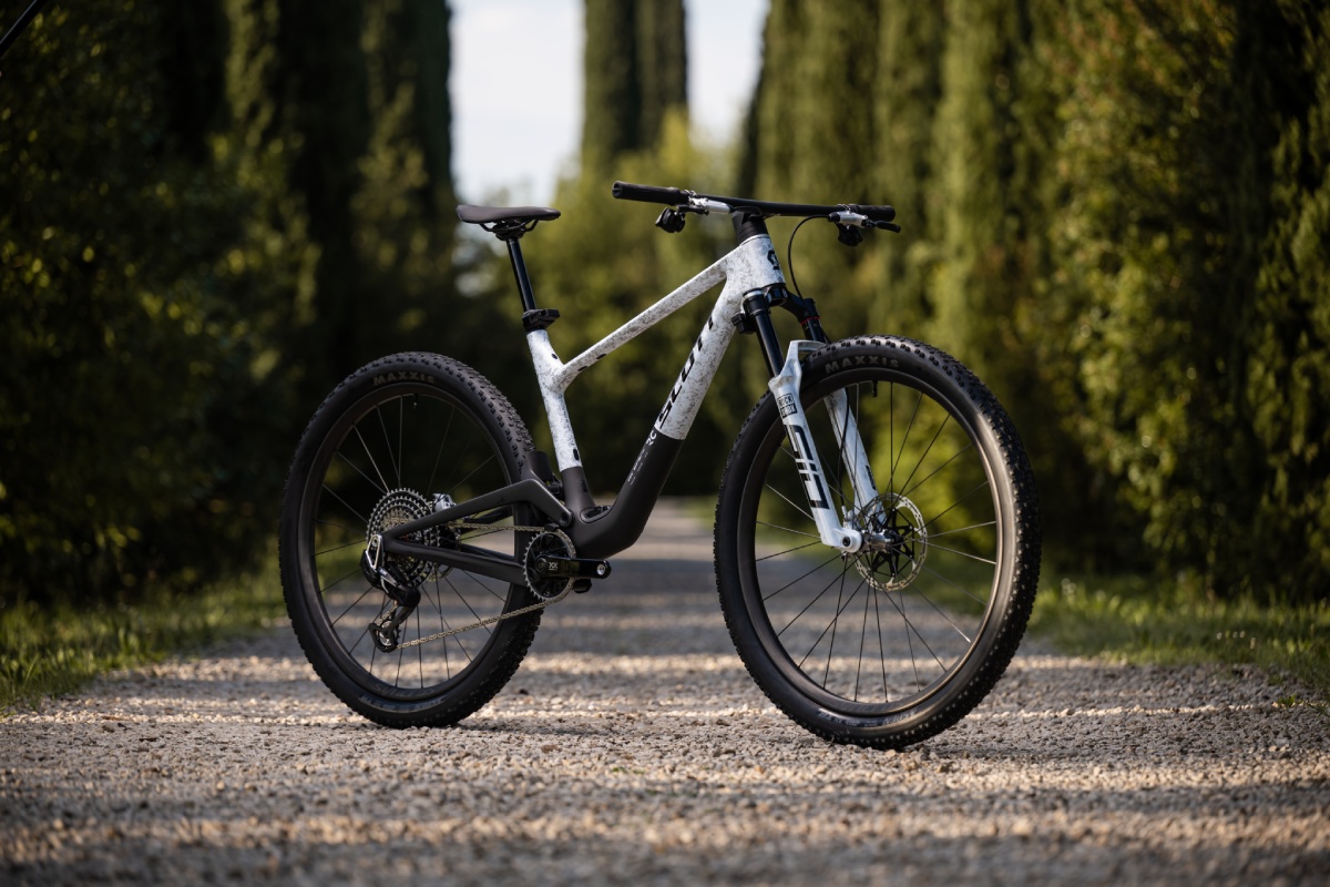 Nueva Scott Spark RC 2027: renovada ligereza e integración, manteniendo los 120 mm de recorrido